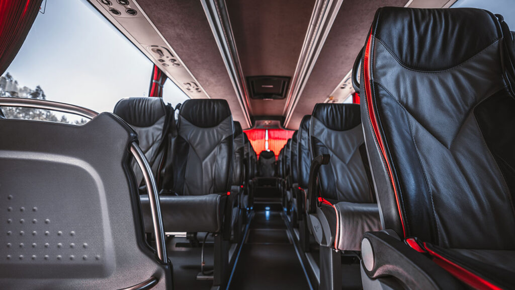 charter-bus-vs-coach-bus